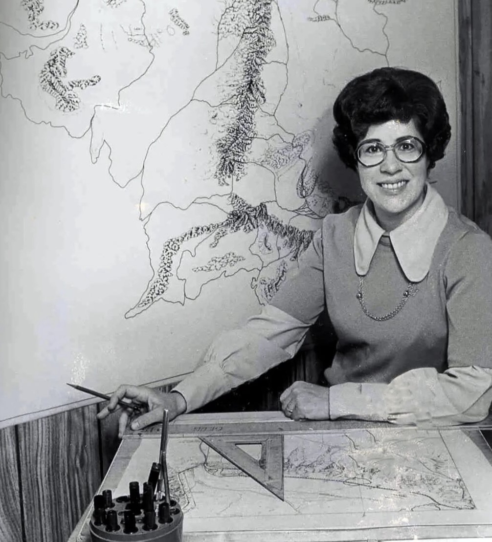 Portrait of Karen Wynn Fonstad